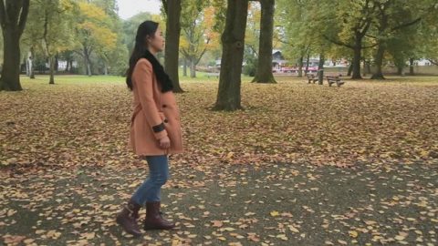 Una cristiana sta riflettendo