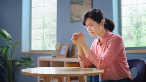 如何祷告才能蒙神垂听