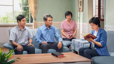 我们认为小书卷是指圣经说的-圣经就是小书卷