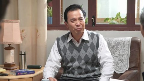 弟兄激动的流泪了