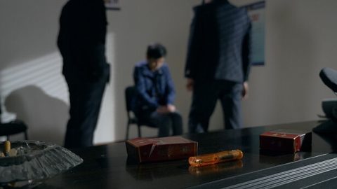 中共警察逼迫基督徒