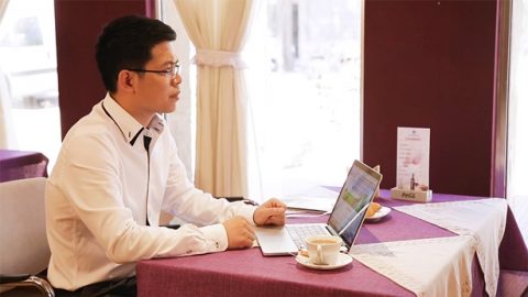 Facebook上搭建起的生命桥梁