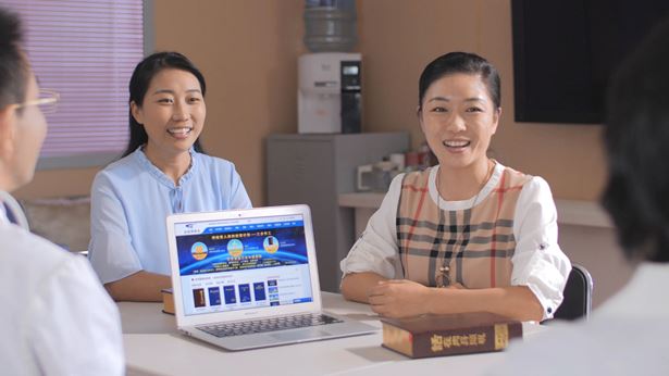 弟兄姊妹一起传福音见证神